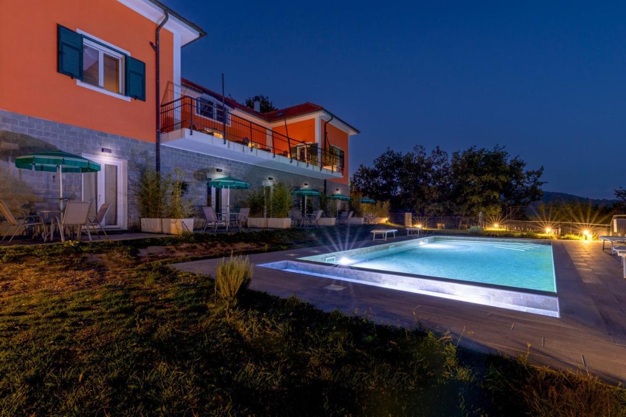 Agriturismo Cascina Trevo สโปตัวร์โน ภายนอก รูปภาพ